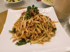 -喜乐餐厅•灯笼虾球首创者•本地小海鲜(二马路店)