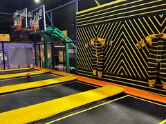 -Tenker Club弹刻极限主题公园 · 蹦床 · 团建 · 生日派对(大关店)