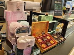 -星巴克臻选(上海合生汇1F店)