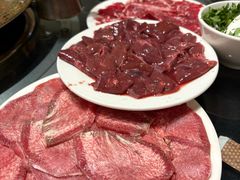 -周老三跷脚牛肉·全牛火锅(非遗传承店)