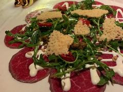 威尼斯风味生牛肉薄片配芝麻菜-IL TEATRO 精品意大利餐厅