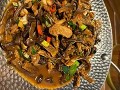 -雀舞云南菜(天津天河城购物中心店)