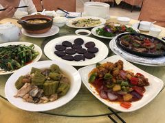 -鸿利海鲜酒楼(塘厦店)