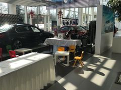 -北京京宝行宝马4S店(闵庄路店)