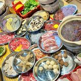 发现了最适合冬天吃的襄阳首家粥底火锅