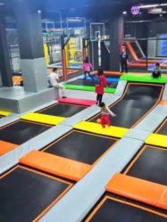 -蹦贝运动中心·蹦床·攀岩·闯关(龙岗店)