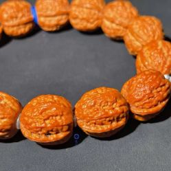 -灵彩珠宝(朗香街店)