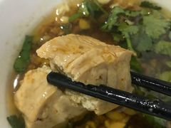 -金海椒罐罐鲢鱼(东方桂苑店)