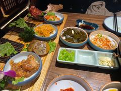 -明洞阿姨·韩式酱蟹烤肉·创意料理(三元桥店)