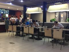 大堂-魏家凉皮(北京南站店)