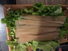 -尚尚仙·酸汤猪手·猪肚鸡火锅(华联万柳购物中心店)