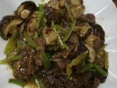 -始兴县农家小院餐馆