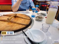 -鲁员外地锅鸡地锅鱼(古墩路店)