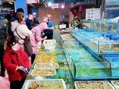 -渔人湾码头海鲜市场负二楼