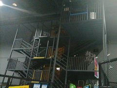 -超时空蹦床团建·VR潮玩运动娱乐·生日派对游乐园(金桥店)