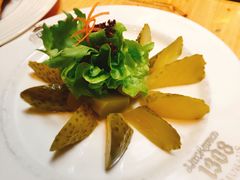 -皇冠自酿啤酒坊(中国红街5号楼店)