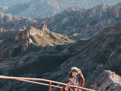 -冰沟丹霞旅游景区