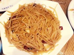 家常土豆丝-蒙亨·手把肉·蒙古包文化主题餐厅(天恒广场店)
