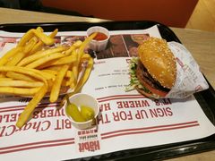 -The Habit Burger Grill 哈比特汉堡(复兴soho店)