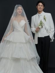 -至臻微拉婚纱摄影