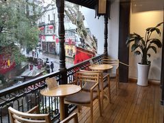 -猫的天空之城概念书店(杭州南宋御街店)