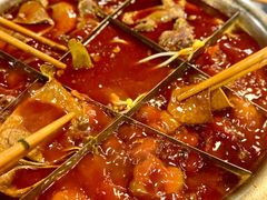 红汤九宫格-邓莽子老火锅(中兴路总店)