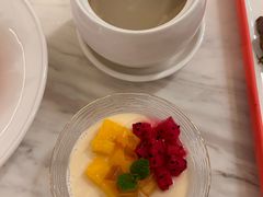 -浅深(世茂滨江精品店)