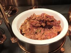 -牛YO寿喜烧·铁板烧和牛火锅自助(市府恒隆店)