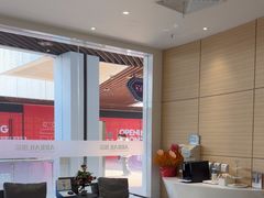 -瑞尔齿科(上海长风大悦城店)