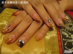 爱手爱脚水晶甲-摩睫+皮肤管理·科学美容中心