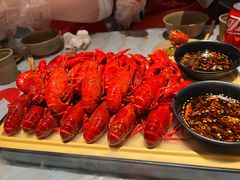-肥肥虾庄·金牌油焖大虾(杨园滨江时代walk店)
