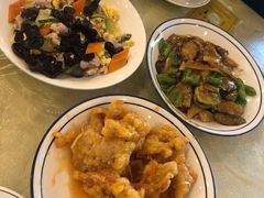 -鹤乡东北菜(崮山路店)