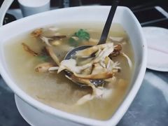 -蔼若春.传承三十年云南菜(金碧公园店)