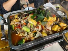 -后街佬·炭火鲜鱼杂(南城店)