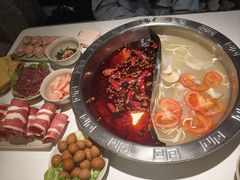 -朱氏胖子烂火锅(洪崖洞店)