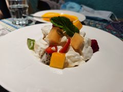 中东酸奶鲜果沙拉-苏坦土耳其西餐厅(玉林店)