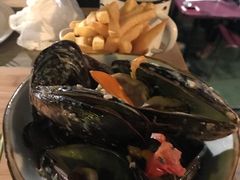 白葡萄酒奶油青口贝配薯条-LA  PETANQUE(泰安路店)