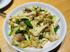 -关东小磨东北菜(上海长风大悦城店)