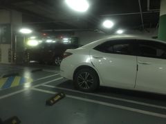 -凯德Mall新都心-停车场