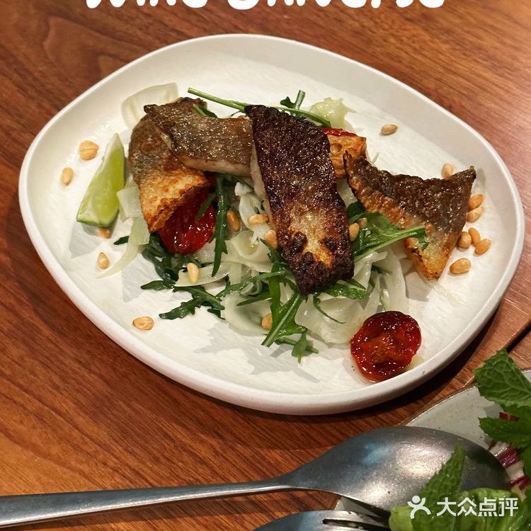宝藏bistro｜Wine宇宙酒馆