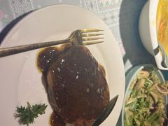 -忘忧草融合私房菜(红鼎国际店)