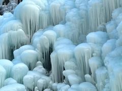 -大平台龙居瀑布旅游区