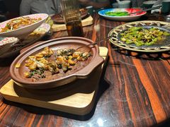 -粤·向群饭店(麓景路店)
