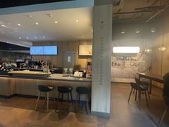 -星巴克(上海长宁来福士1F店)
