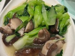 -渝信川菜 · 川味家常菜(财富购物中心店)