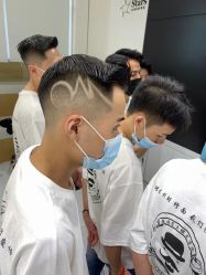 -尼特斯男士发型馆