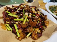 奇味跳跳骨-胡桃里乐队酒馆(鎏嘉码头店)