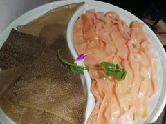 -红九格老火锅(三峡广场店)