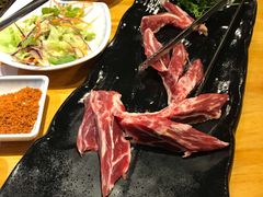 极品牛肋条-唯成•韩国炭火烤肉 유성고기