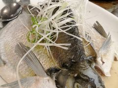 油盐蒸神仙鳊鱼-四海酒家生态粤菜